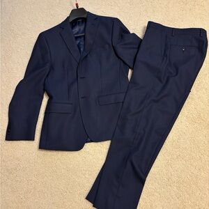 Van Heusen Deep Blue Men's Suit